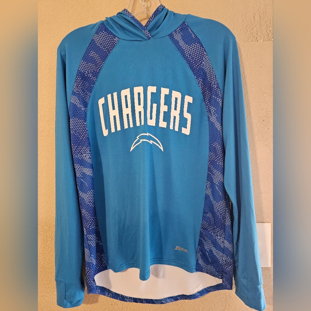 Zubaz NFL women's los Angeles chargers elevate hoodie W/tonal viper print size M